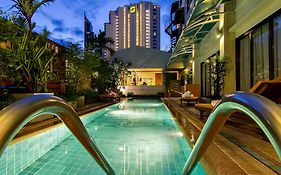 โรงแรมบอสโซเทล กรุงเทพฯ